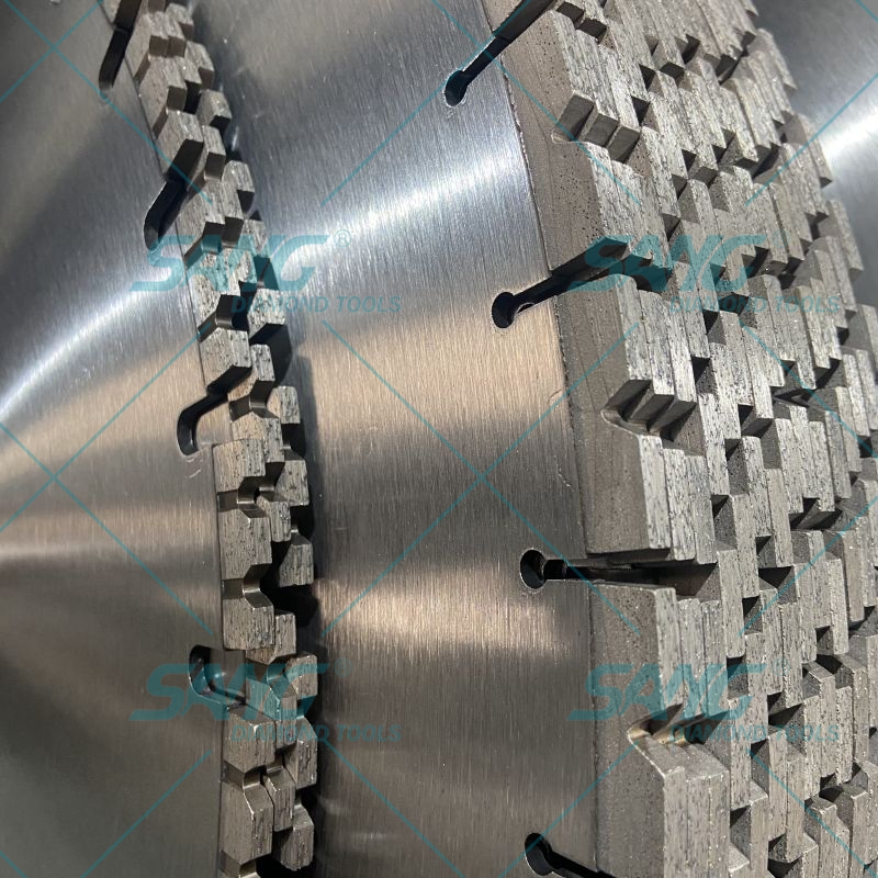 Blade de scie à mur de diamant Ariy Diamond de 600 mm à 600 mm pour le béton