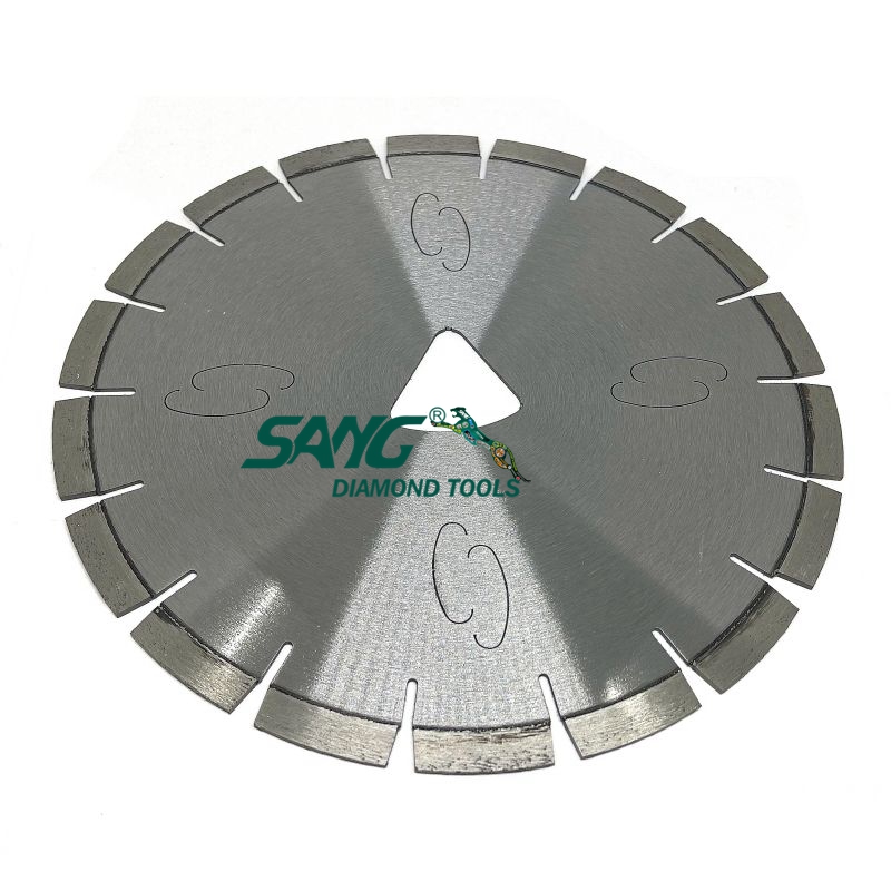 Breme de scie circulaire de diamant de 150 mm 6 pouces coupée pour le béton vert