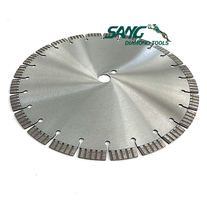 Blade de scie à diamant turbo-turbo au laser pour la coupe en béton