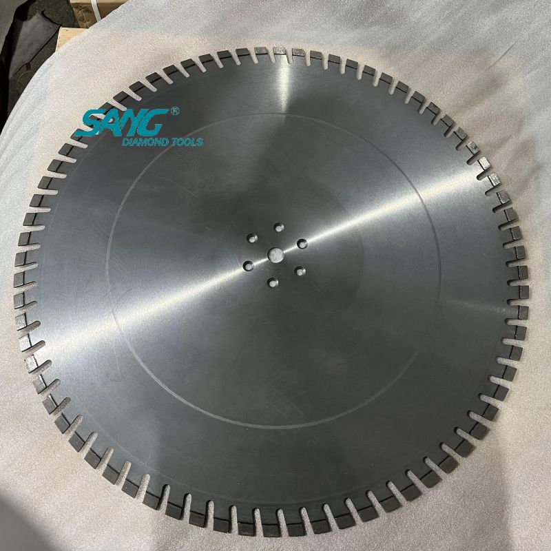 800 mm segment Arix soudé au laser pentruder diamant disque à disque de scie à scie de coupe de la scie 