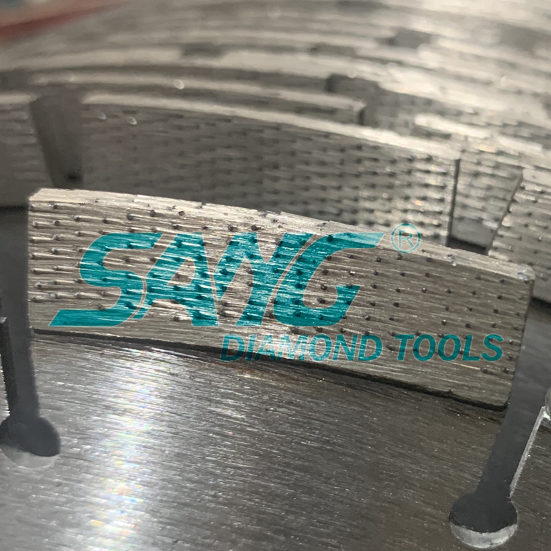Chine en gros Chine haute résistance Asix Asphalte en béton coupe Diamond Saw Saw Blade